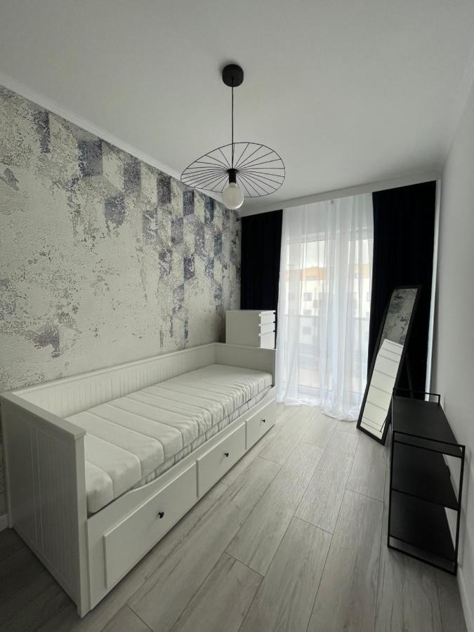 Trzy Pokoje Mieszkanie W Nowej Dzielnicy Wroclawia Apartamento Exterior foto